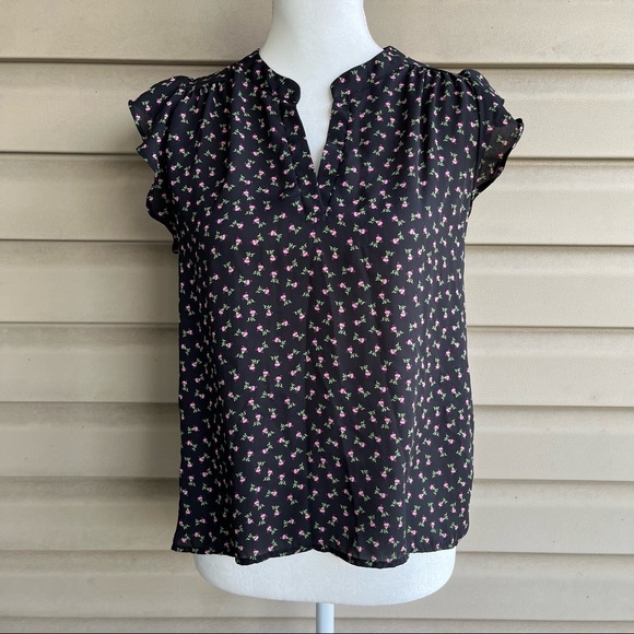 •Sweet Rain• Floral Print Flutter Sleeve Popover Blouse - Size Small - Picture 1 of 8